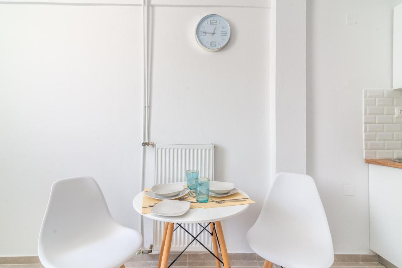 Brand New Studio Near Downtown Ираклион Экстерьер фото