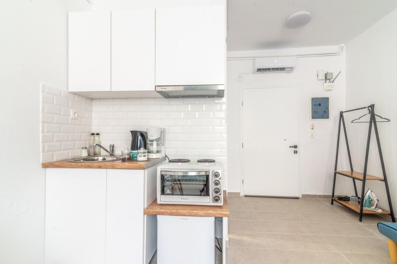 Brand New Studio Near Downtown Ираклион Экстерьер фото